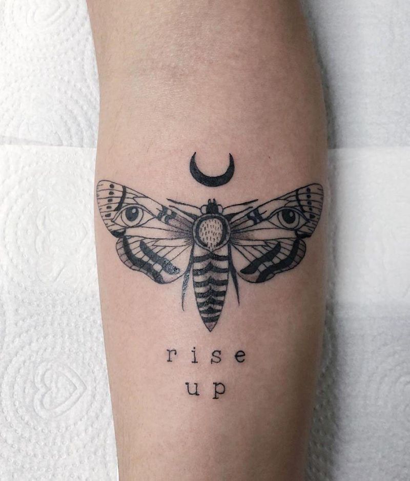 30 Pretty Moth Tattoos You Will Love to Try