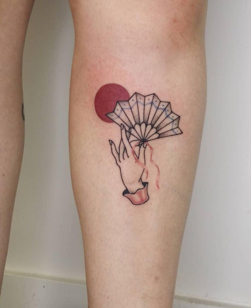 30 Pretty Fan Tattoos for Your Inspiration