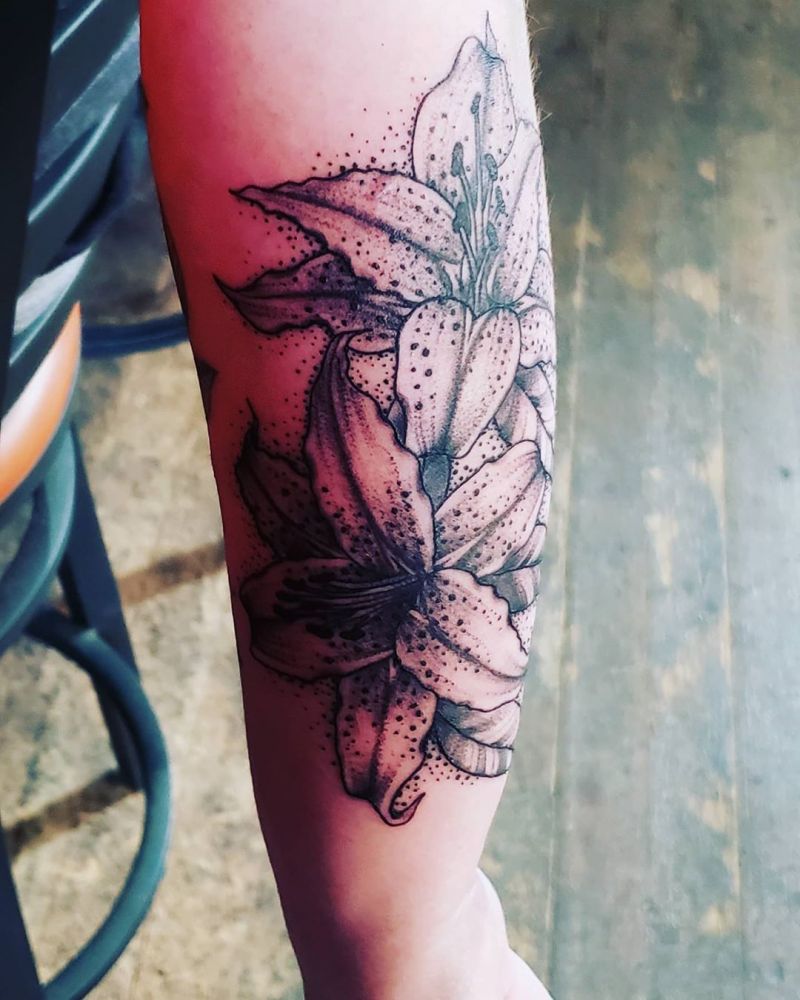 30 Pretty Lily Tattoos to Inspire You