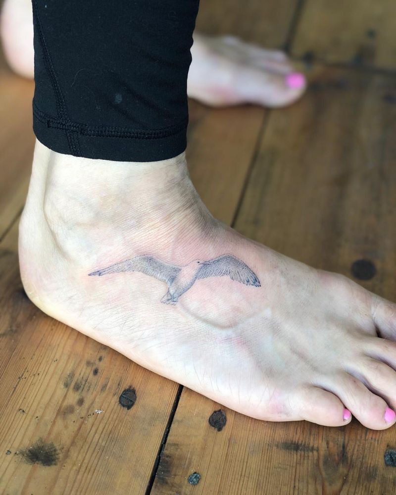 30 Great Seagull Tattoos You Want to Try