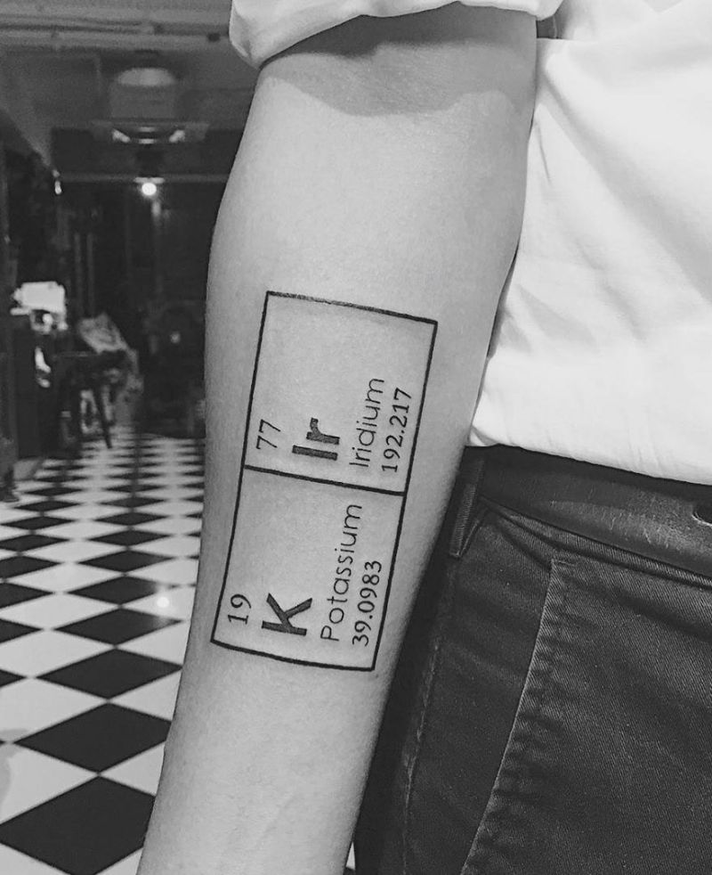 30 Elegant Chemistry Tattoos You Will Love