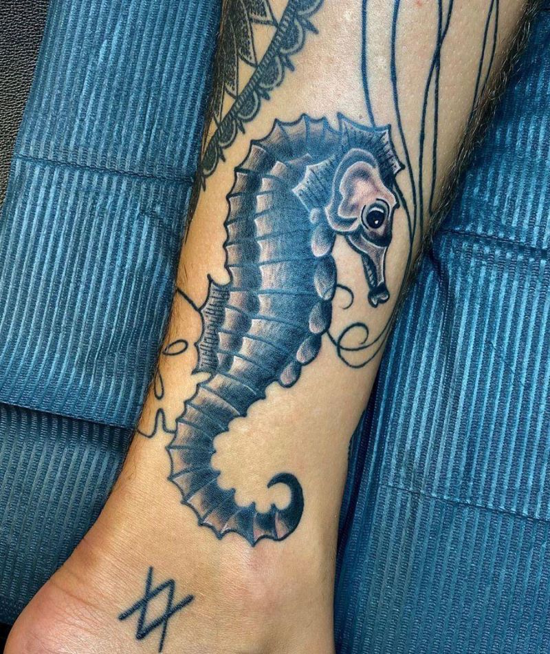 30 Stunning Seahorse Tattoos for Your Inspiration