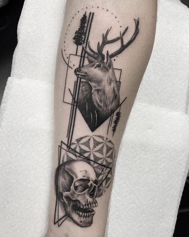 30 Pretty Stag Tattoos That Improve Your Taste