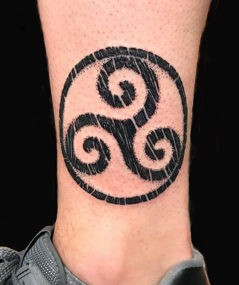 30 Pretty Triskelion Tattoos You Will Love