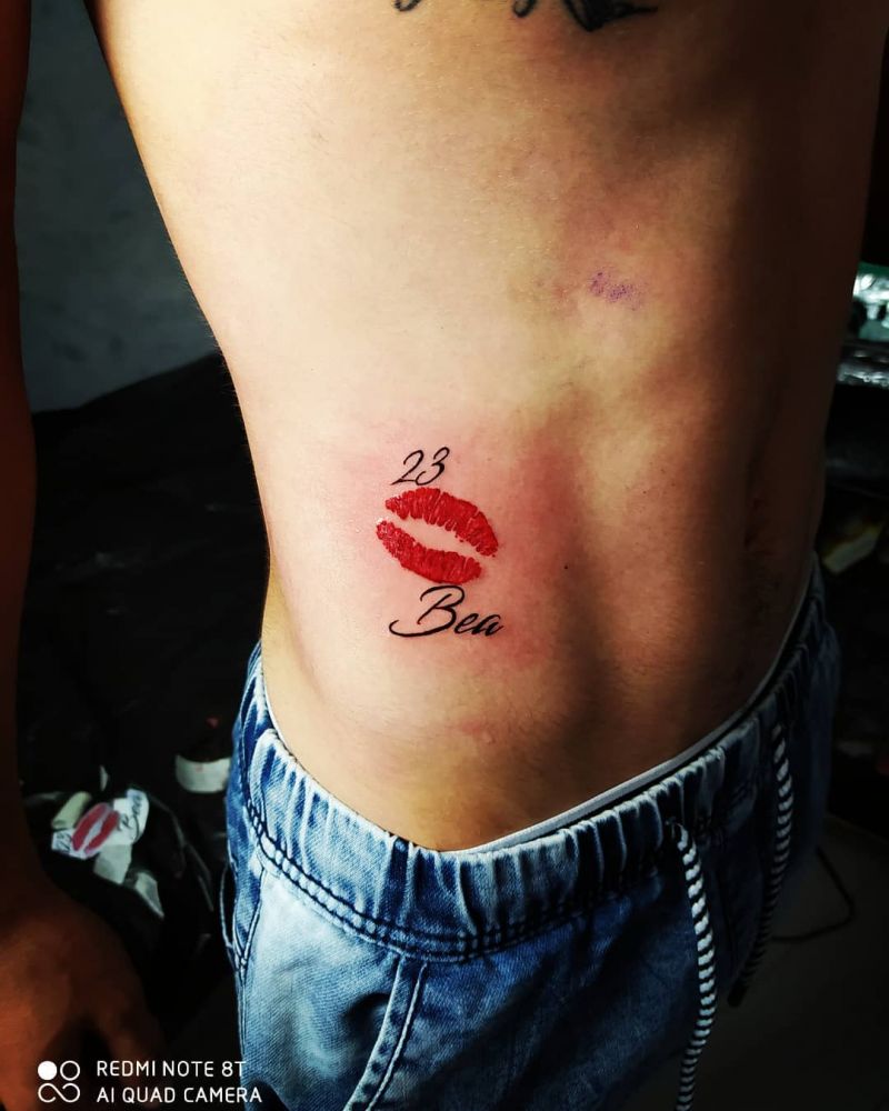 30 Pretty Kiss Tattoos You Will Love