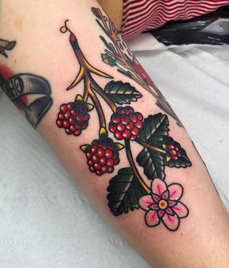 30 Elegant Raspberry Tattoos You Can't Help Trying