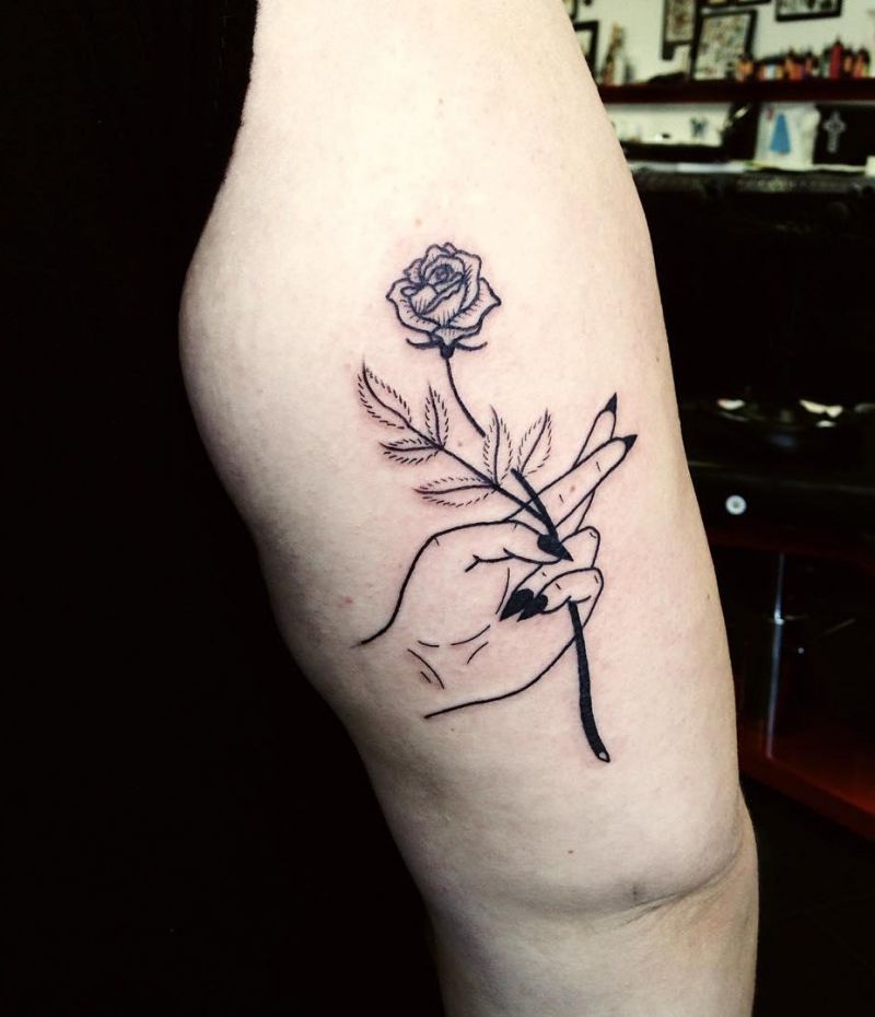 30 Elegant Fingers Crossed Tattoos Bring You Good Luck