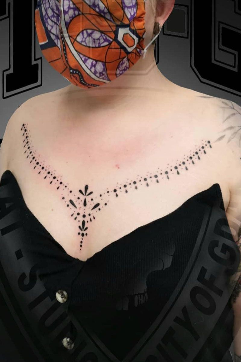 30 Pretty Necklace Tattoos Give You a Different Feeling
