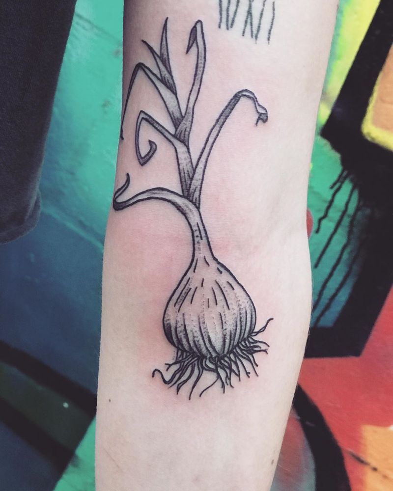 30 Pretty Onion Tattoos for Your Inspiration