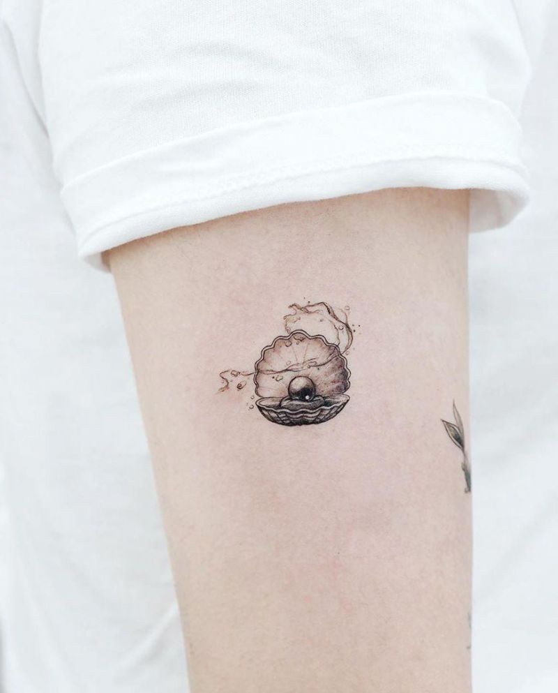 30 Elegant Clam Tattoos for Your Inspiration