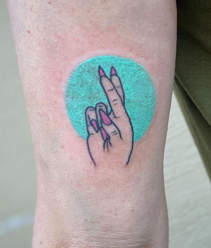 30 Elegant Fingers Crossed Tattoos Bring You Good Luck