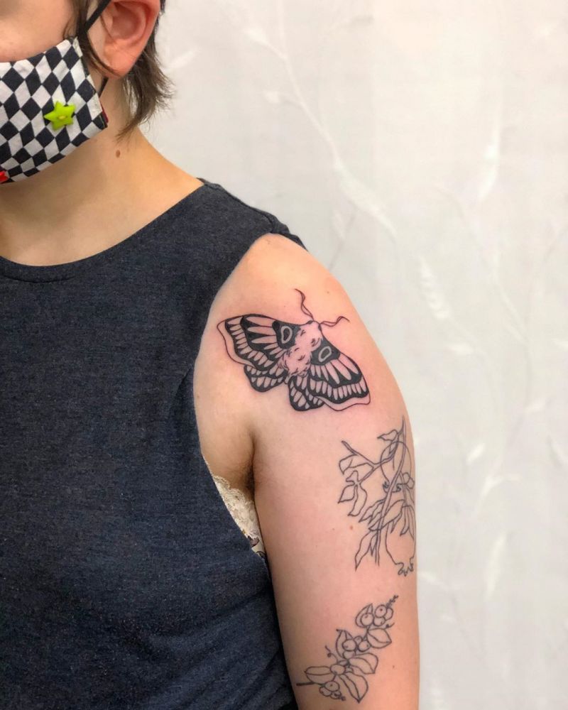 30 Pretty Moth Tattoos You Will Love to Try