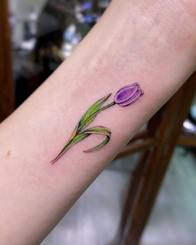 30 Elegant Tulip Tattoos for Women You Will Love