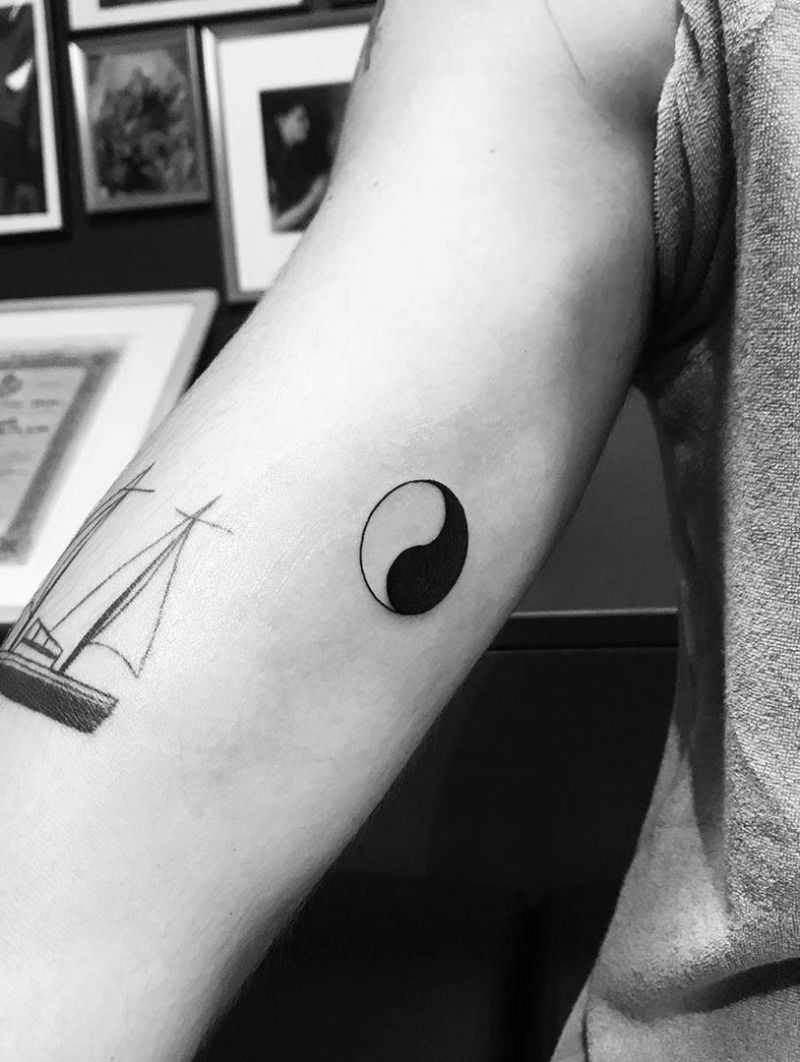 30 Amazing Yin Yang Tattoos Designs You Must See