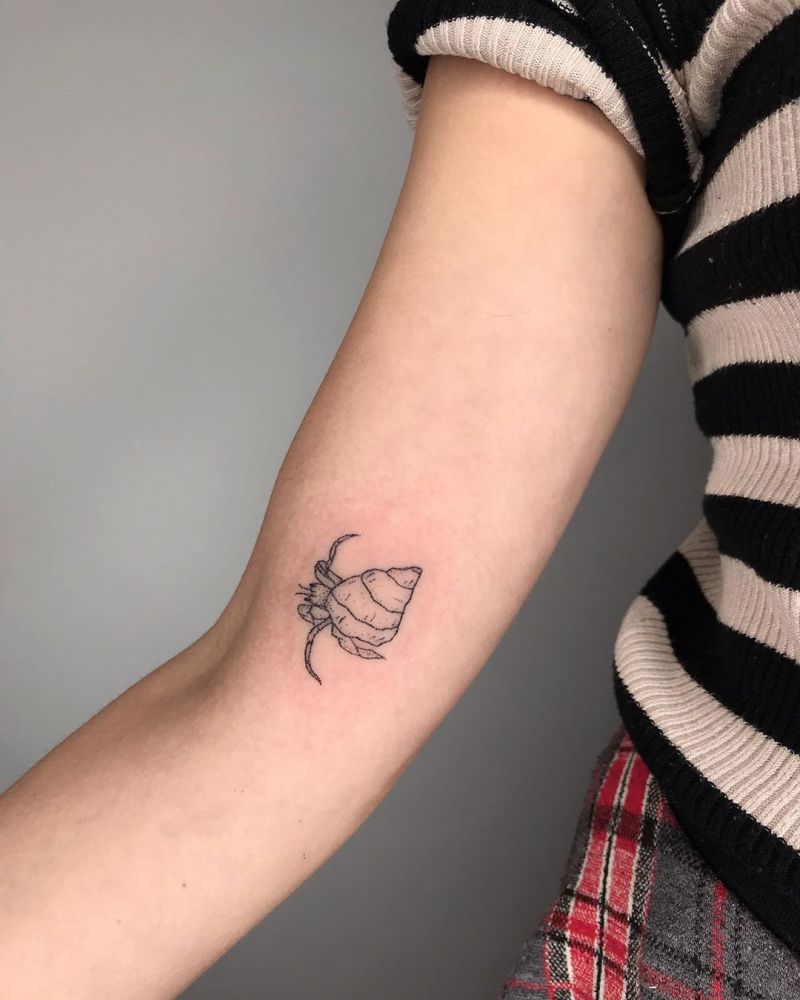 30 Pretty Hermit Crab Tattoos You Will Love