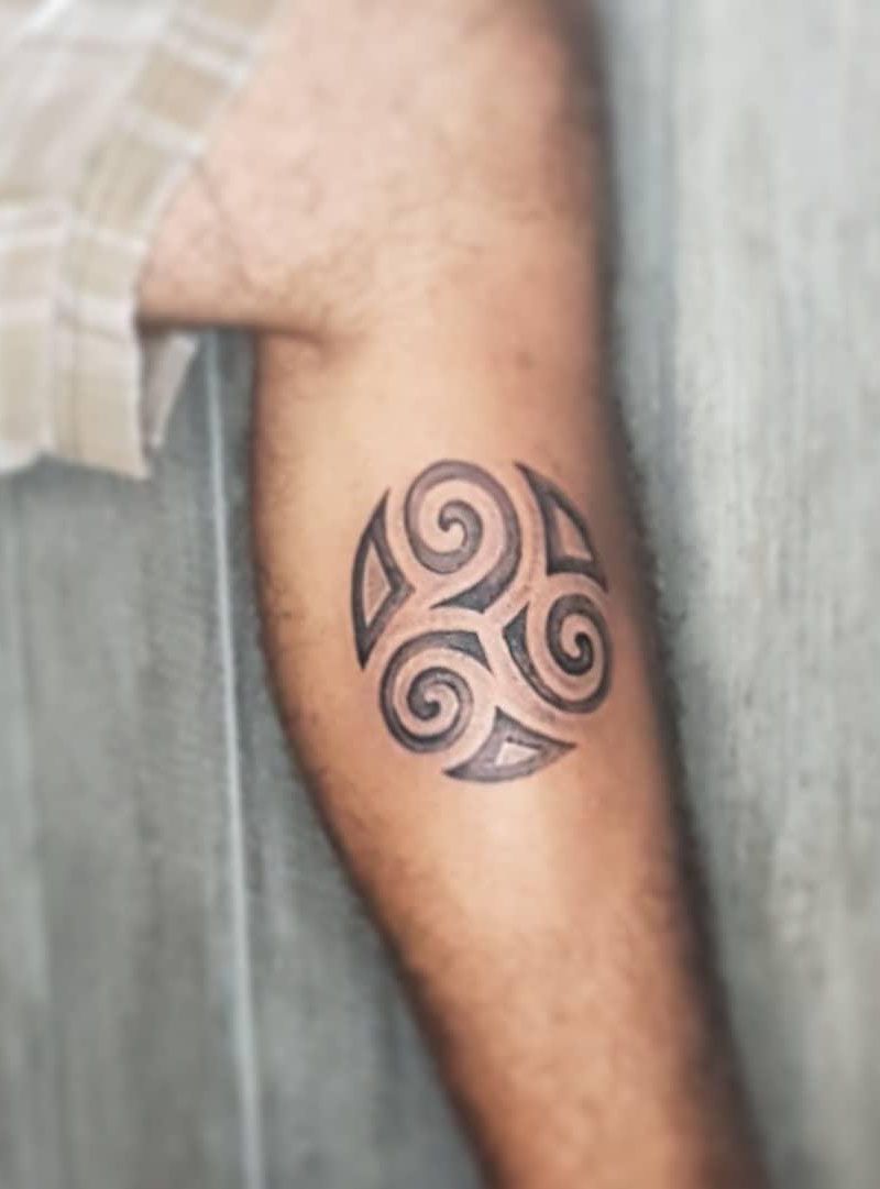 30 Pretty Triskelion Tattoos You Will Love