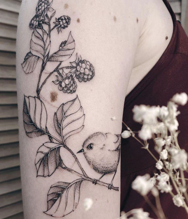 30 Elegant Raspberry Tattoos You Can't Help Trying