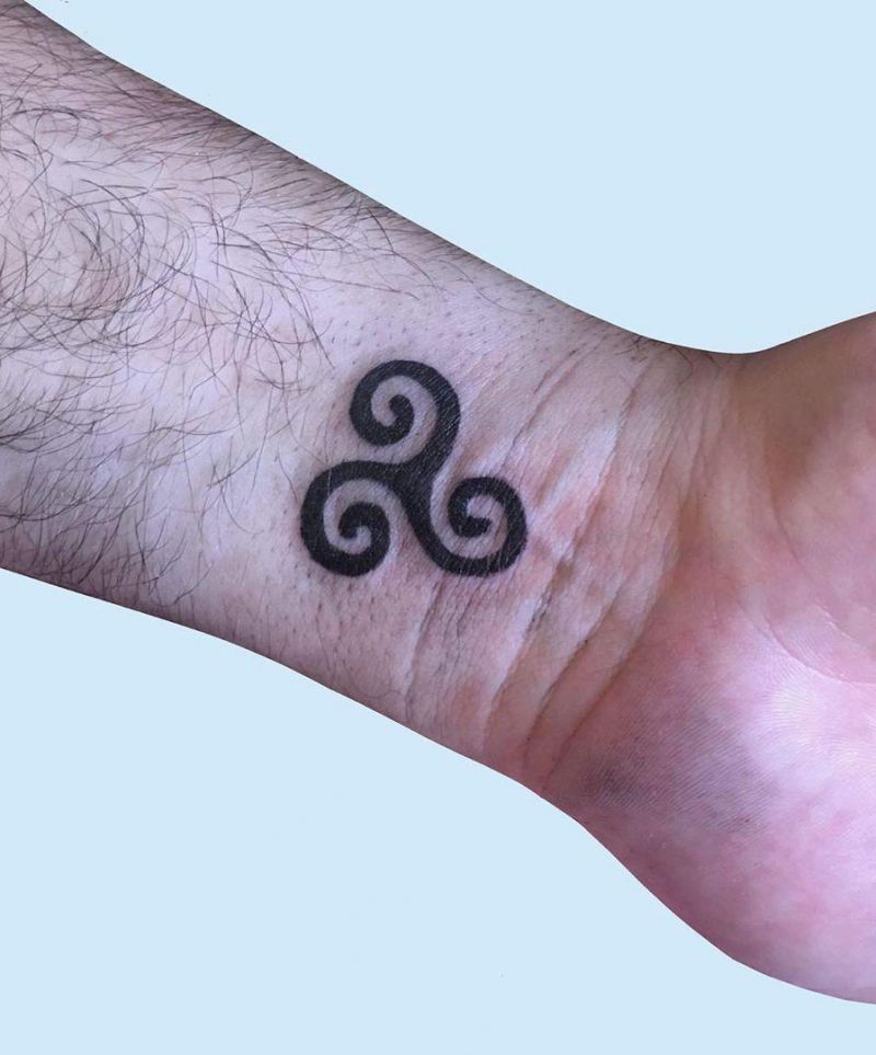 30 Pretty Triskelion Tattoos You Will Love