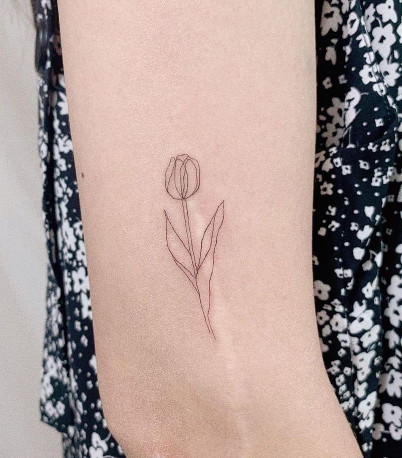 30 Elegant Tulip Tattoos for Women You Will Love