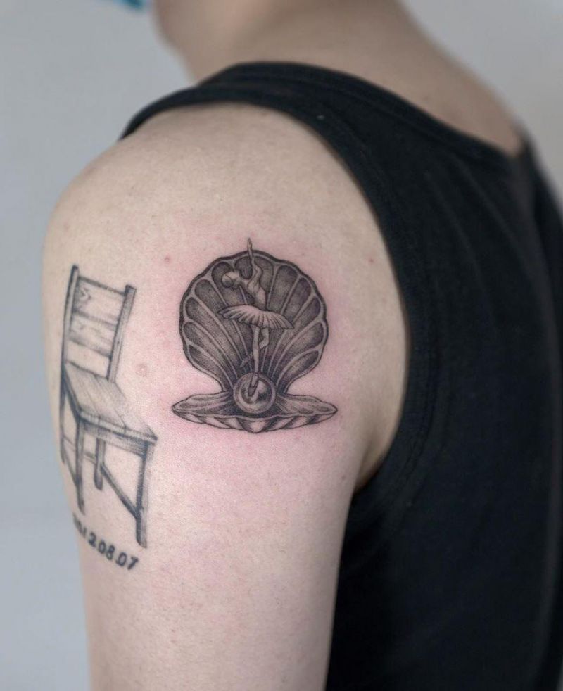 30 Elegant Clam Tattoos for Your Inspiration