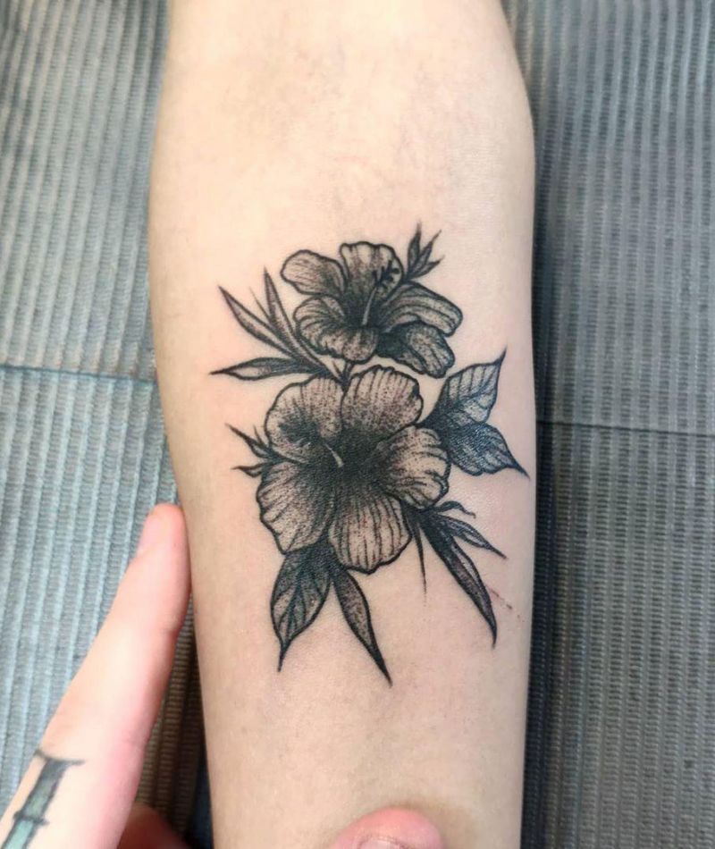 30 Elegant Hibiscus Tattoos You Will Love