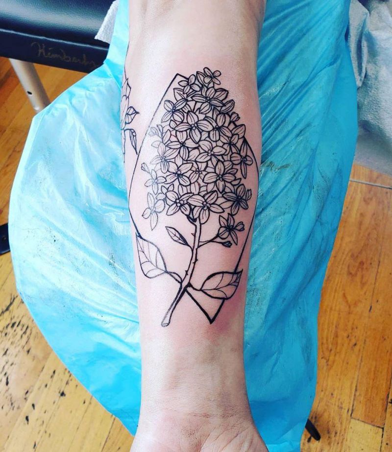 30 Pretty Lilac Tattoos to Inspire You