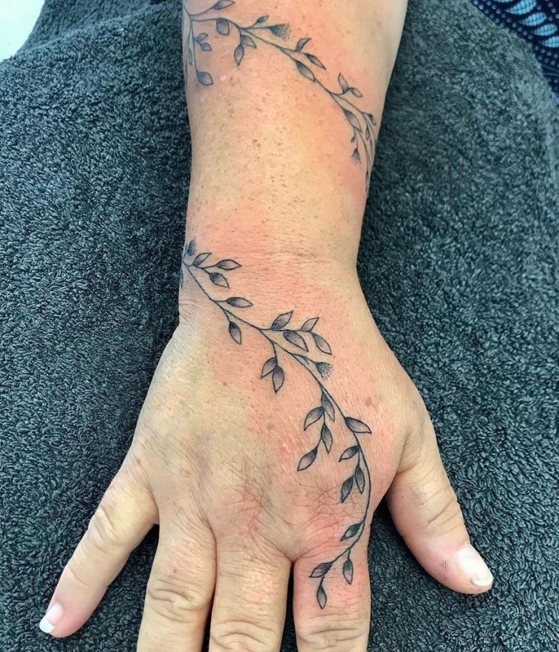 30 Pretty Vine Tattoos that Make You Sexy