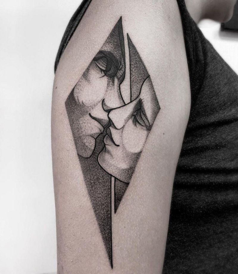 30 Pretty Kiss Tattoos You Will Love