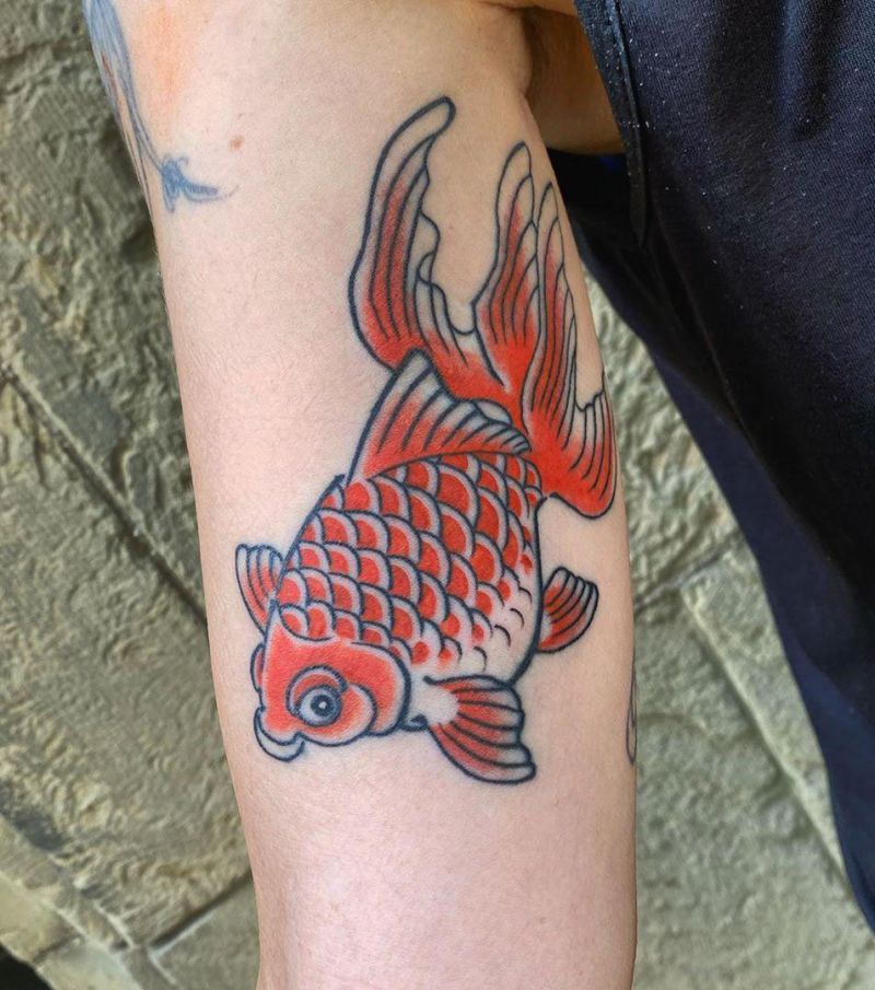 30 Pretty Goldfish Tattoos for Your Inspiration