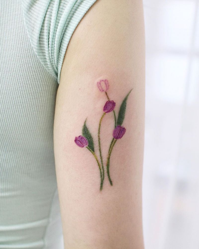 30 Elegant Tulip Tattoos for Women You Will Love