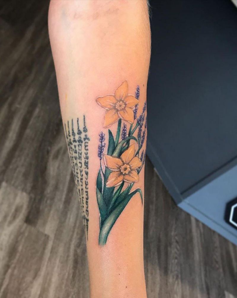 30 Pretty Daffodil Tattoos You Will Love