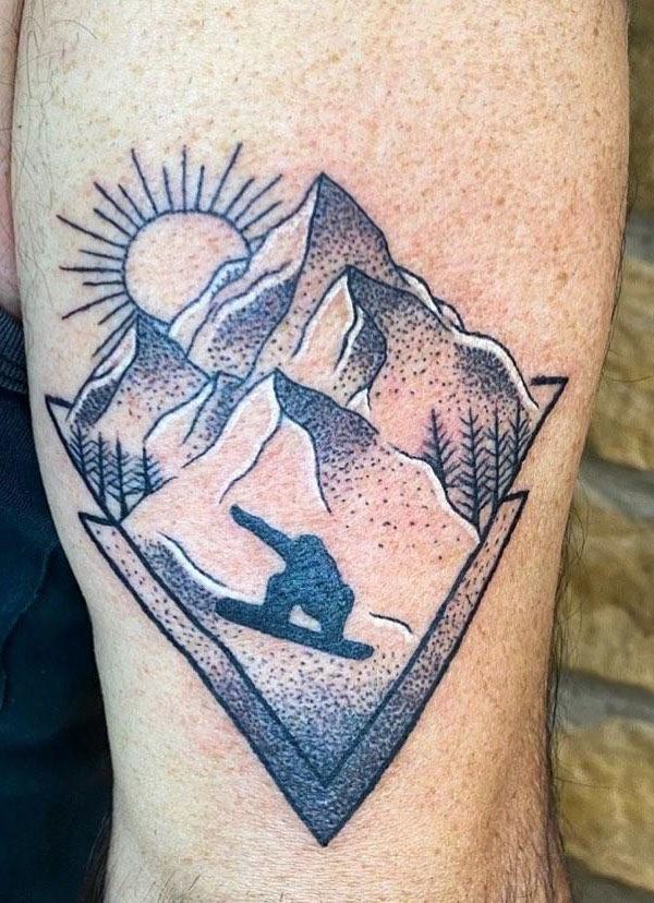 30 Pretty Mountain Tattoos You Will Love