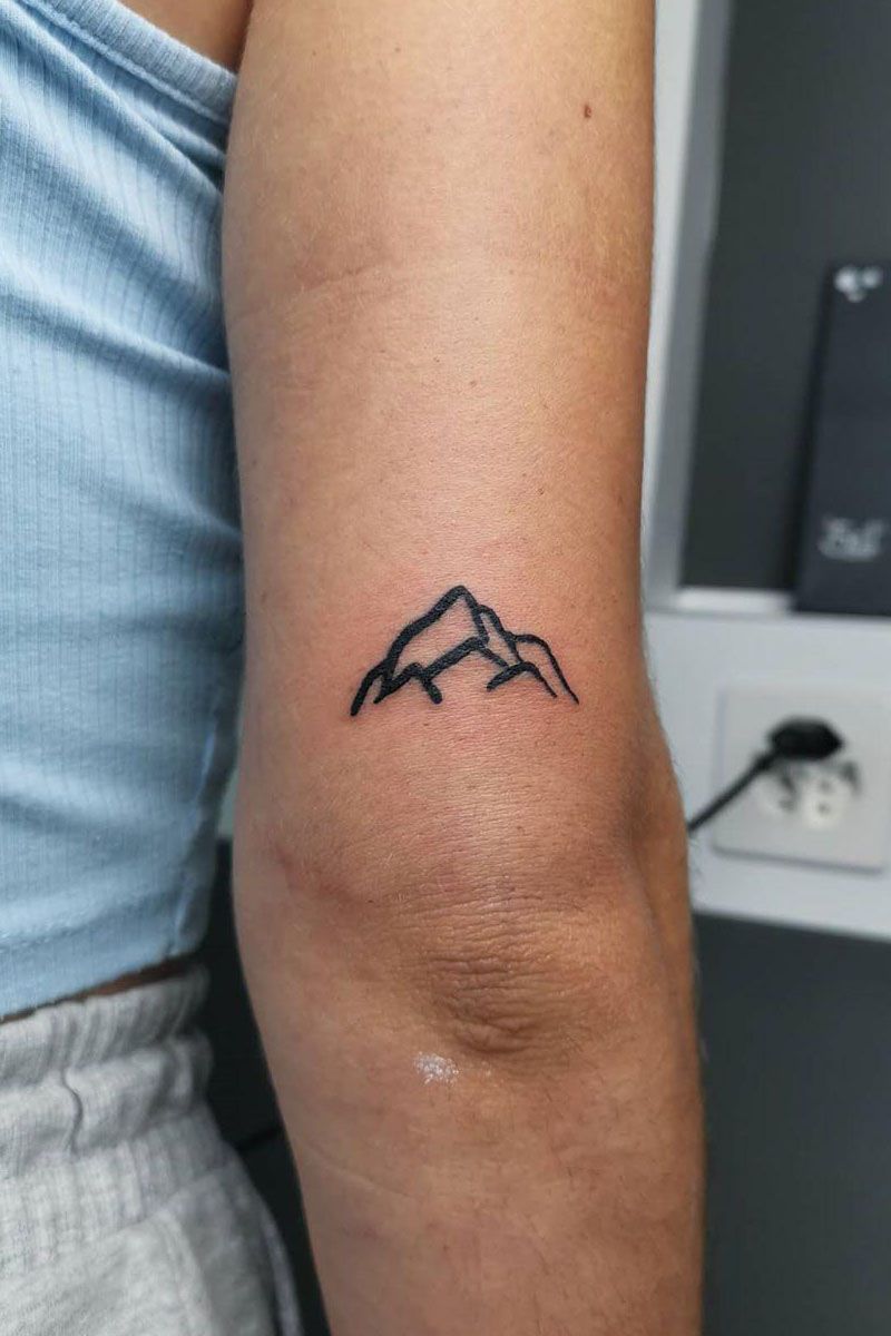 30 Pretty Mountain Tattoos You Will Love