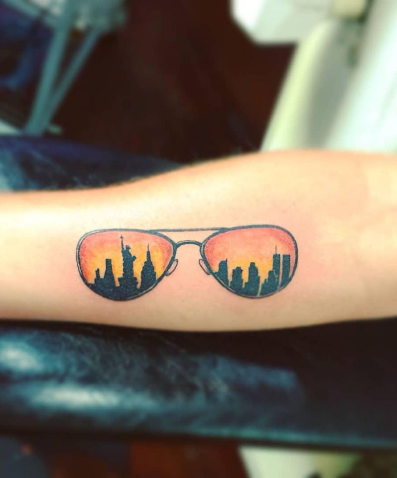 30 Pretty Sunglasses Tattoos You Will Love