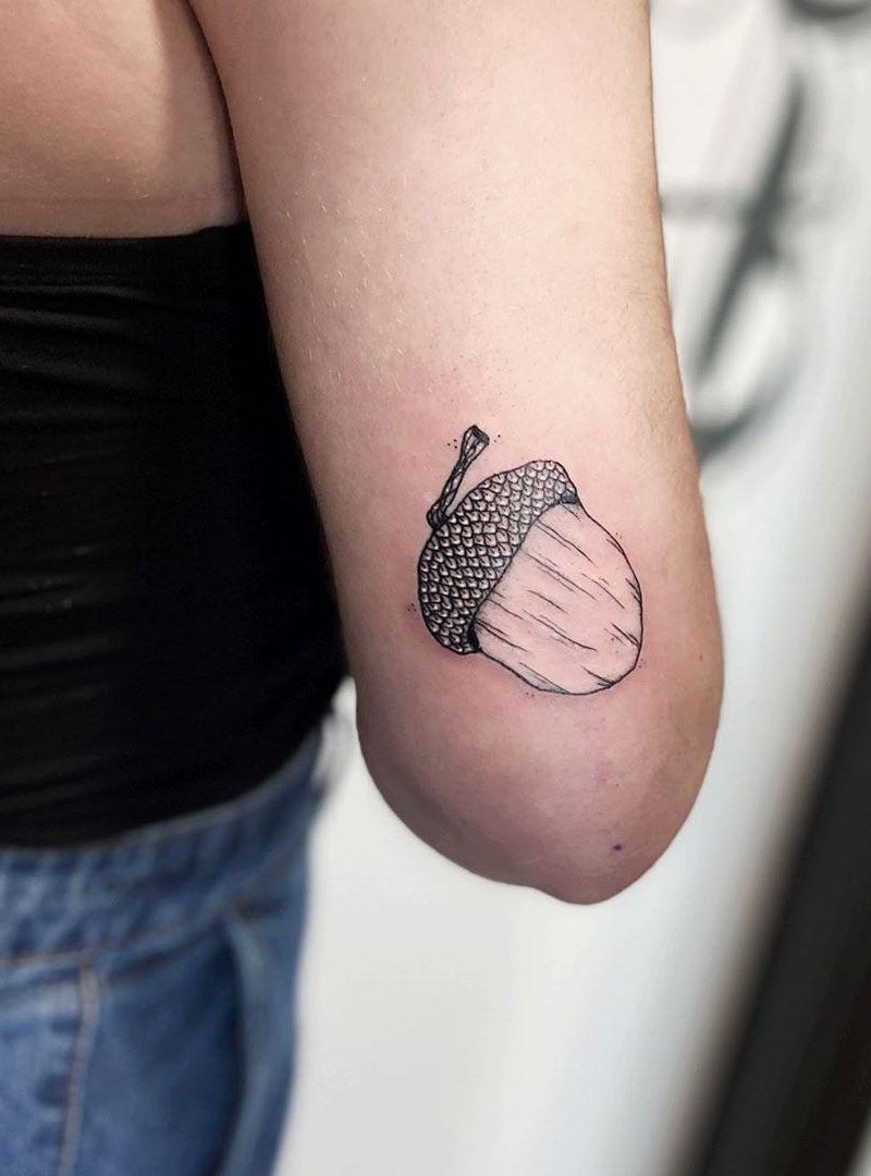 30 Pretty Acorn Tattoos Enhance Your Personality