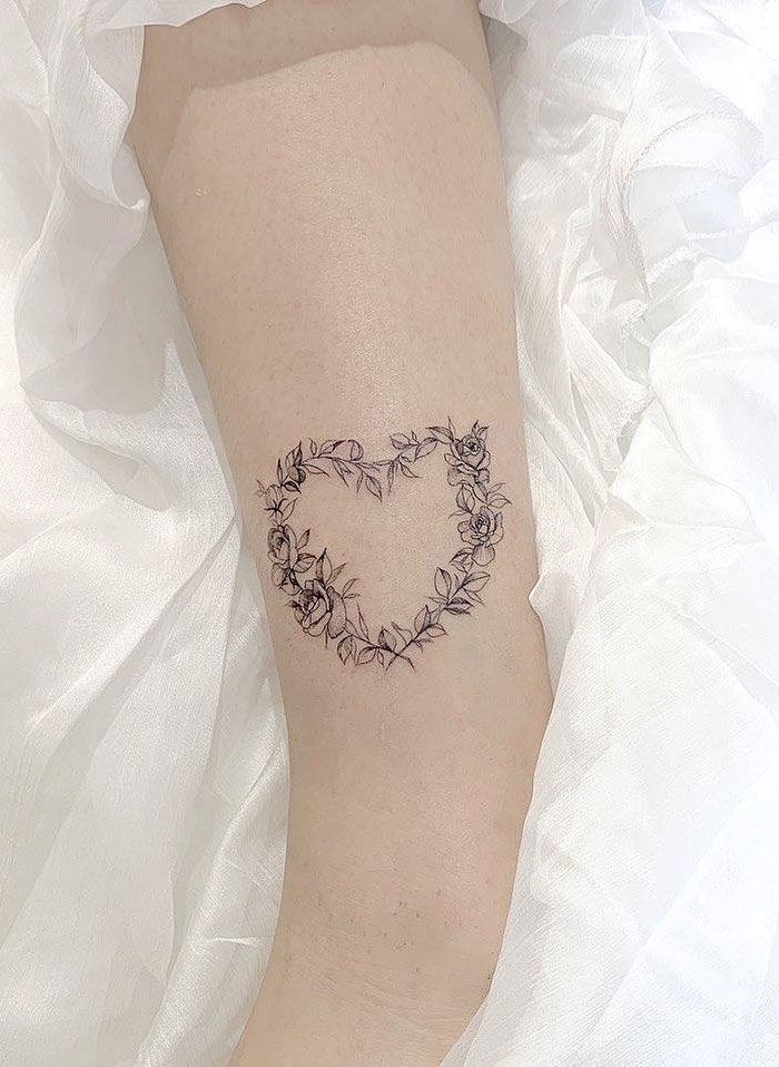 30 Pretty Flower Heart Tattoos You Must Try