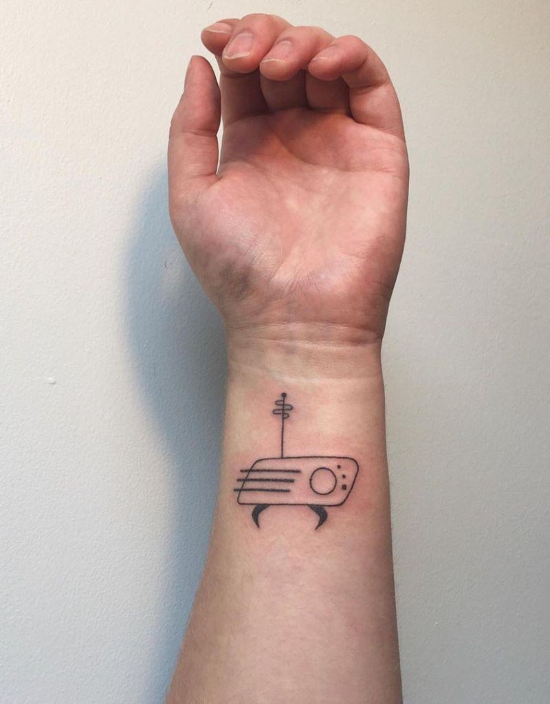 30 Pretty Radio Tattoos to Inspire You