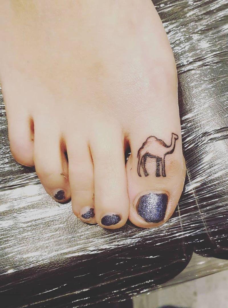 30 Pretty Camel Tattoos to Inspire You