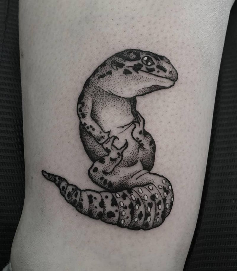 30 Pretty Lizard Tattoos Will Make You Want to Try