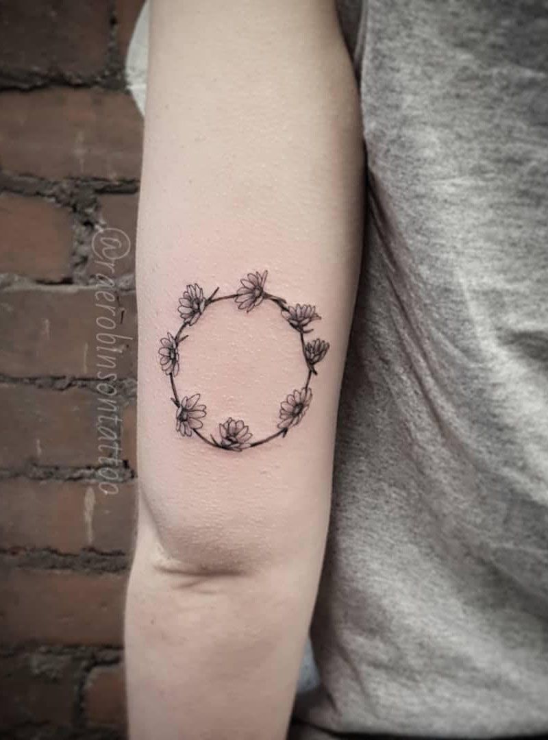 30 Pretty Daisy Chain Tattoos Make You The Focus of The Crowd