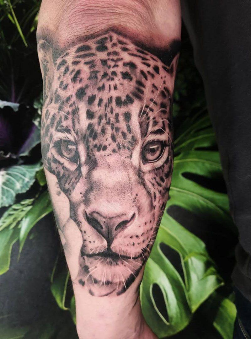 30 Pretty Leopard Tattoos You Will Love