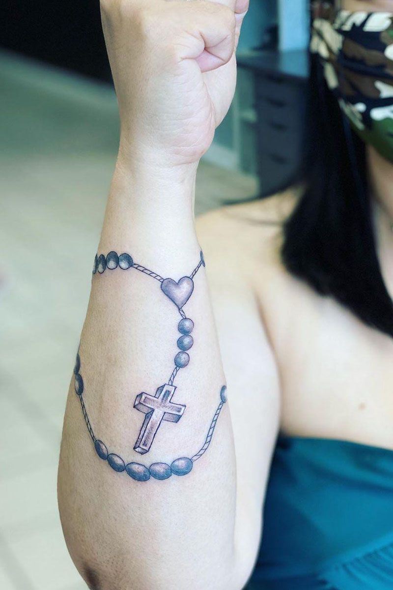 30 Pretty Rosary Tattoos to Inspire You