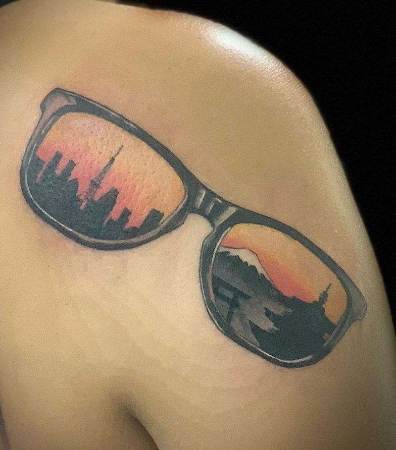 30 Pretty Sunglasses Tattoos You Will Love