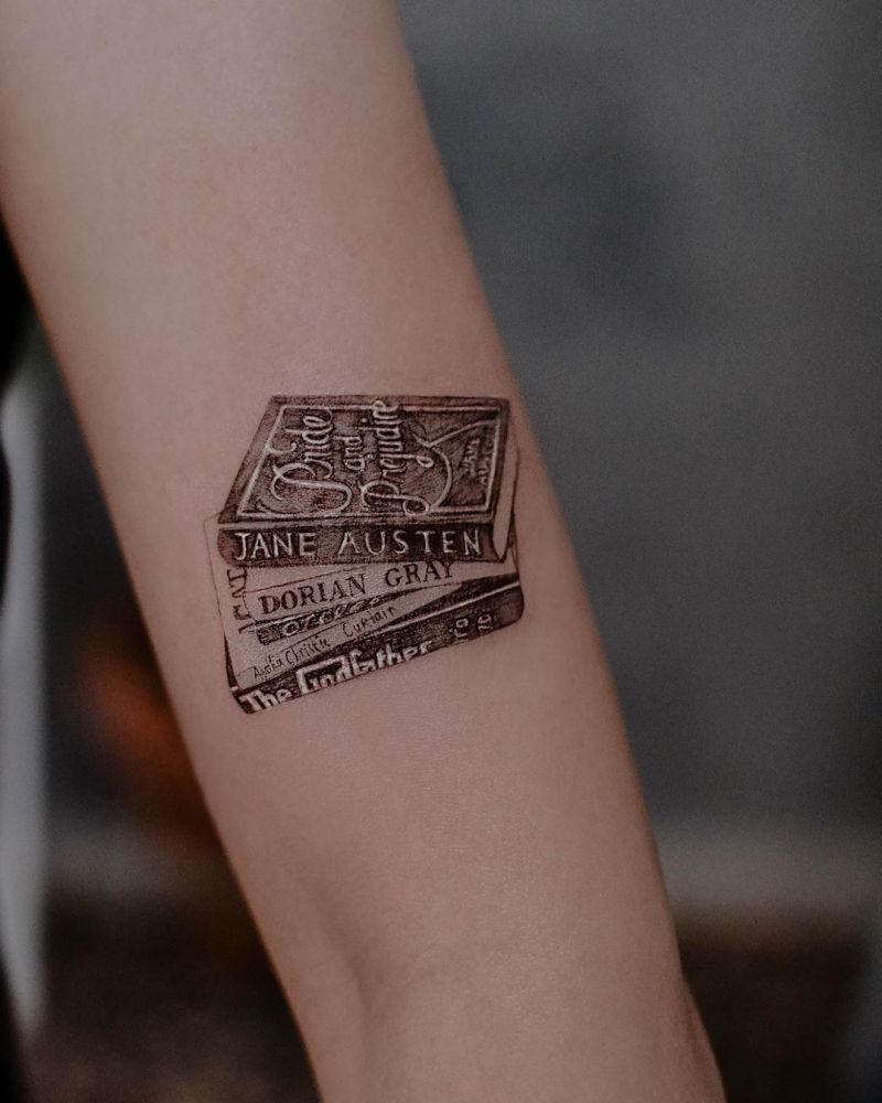 30 Pretty Book Tattoos Inspire You to Read