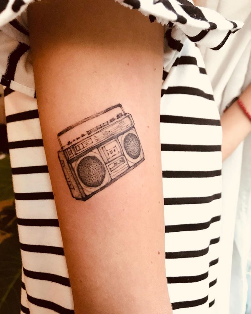 30 Pretty Radio Tattoos to Inspire You