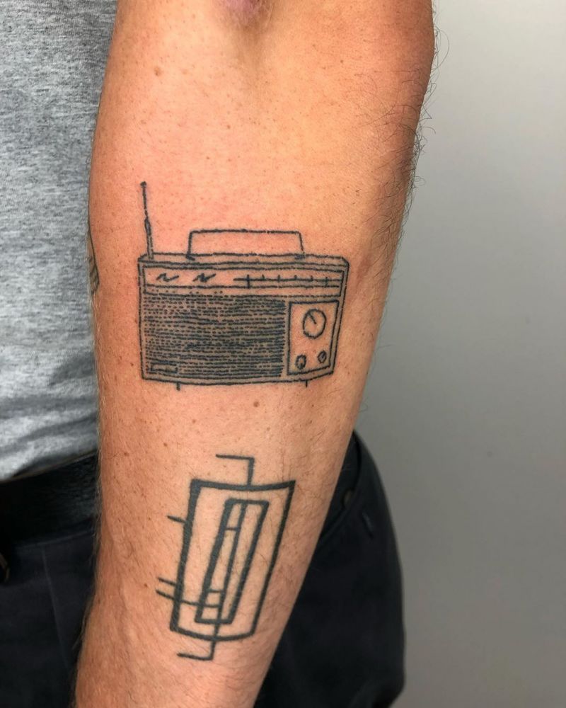 30 Pretty Radio Tattoos to Inspire You