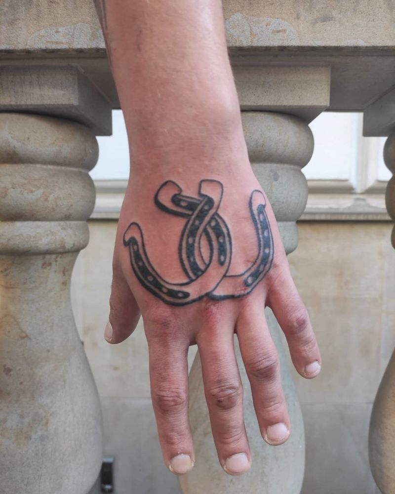 30 Perfect Horseshoe Tattoos Make You Attractive