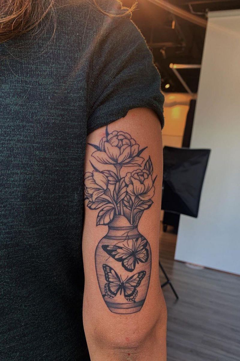 30 Pretty Vase Tattoos Improve Your Temperament