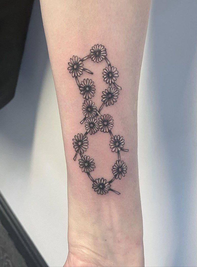 30 Pretty Daisy Chain Tattoos Make You The Focus of The Crowd