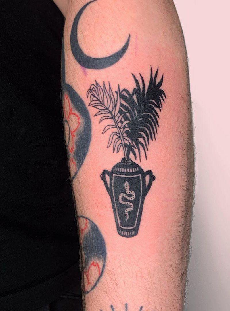 30 Pretty Vase Tattoos Improve Your Temperament